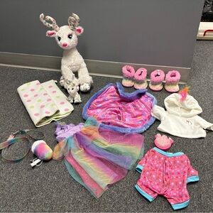 Build a Bear Reindeer Glitzen w/ Lots of Accessories!